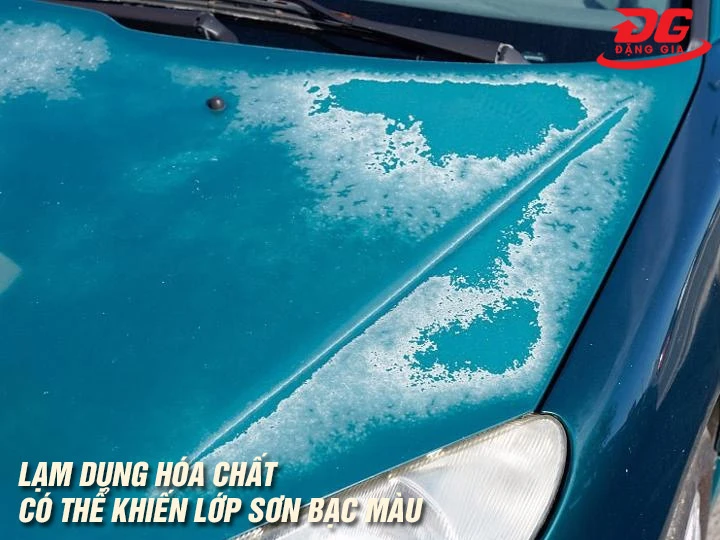 Rửa xe nhiều khiến xe bạc màu