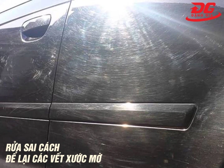 Rửa xe nhiều khiến xe bị xước