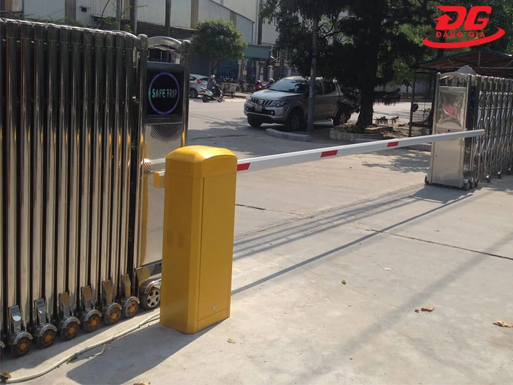 barie tự động Baisheng BS306 sử dụng ở trường học, bênh viện