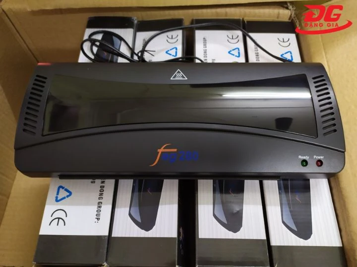 Thông tin về máy ép plastic FEG