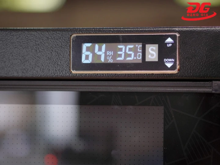 Cách dùng tủ chống ẩm Dry-Cabi