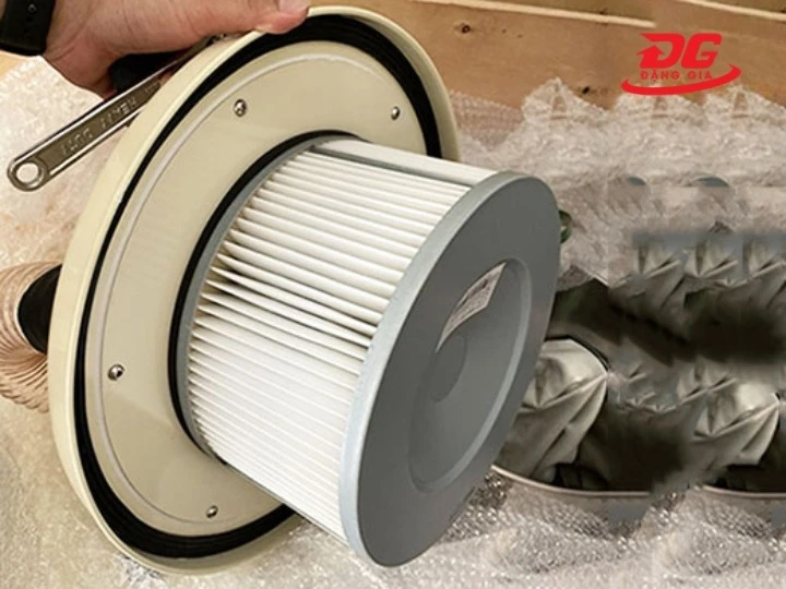 Máy hút bụi Kumisai KMS 220 xử lý bụi mịn hiệu quả