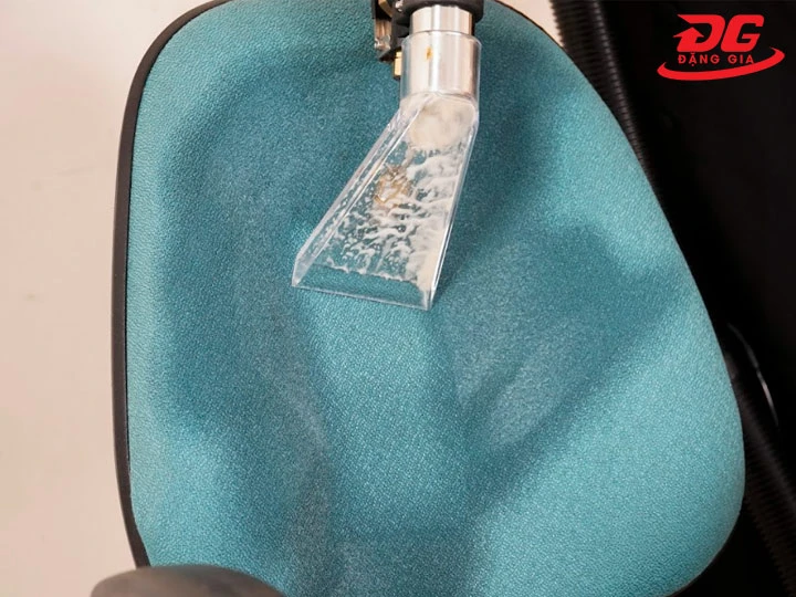 cách vận hành máy phun hút giặt thảm