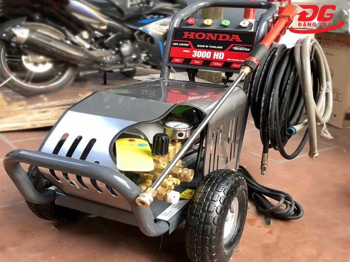 Máy xịt rửa xe 3 pha Honda HD-22T4