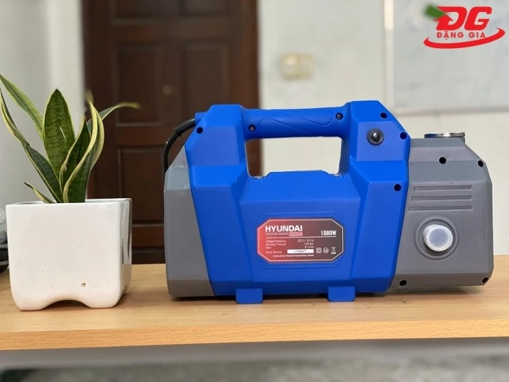 máy rửa xe Hyundai HRX815 1500W chất lượng tốt