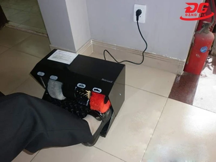 Máy đánh giày Silroad CX-1016B6A dùng như nào