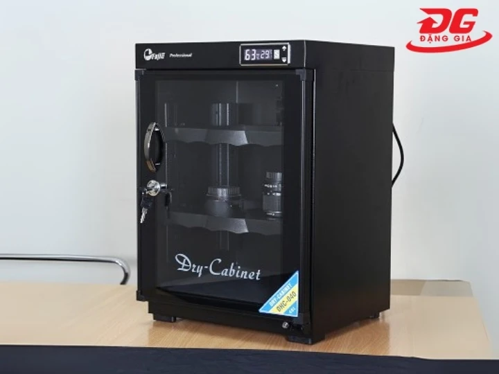 Thân tủ chống ấm