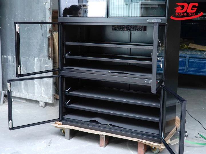 Tủ chống ẩm Kumisai DHC 1200 dung tích lớn