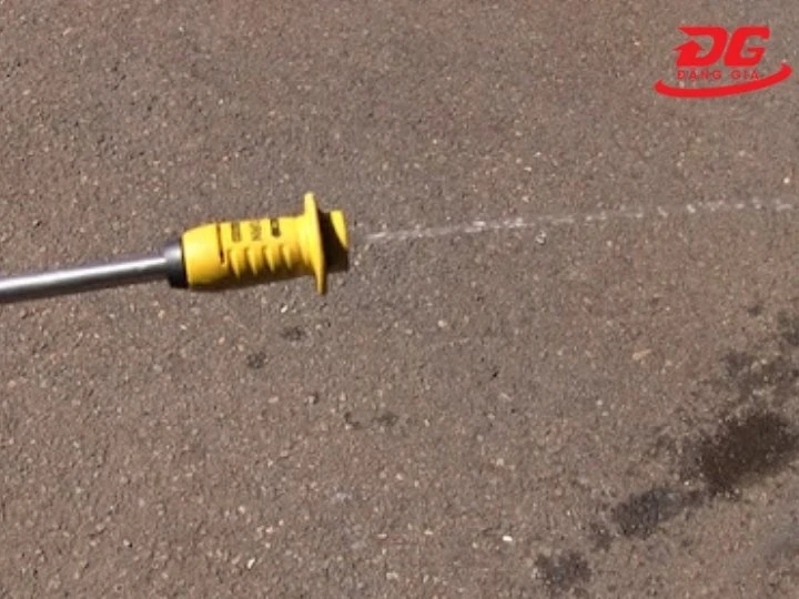 Máy rửa xe áp lực yếu do dùng sai cách