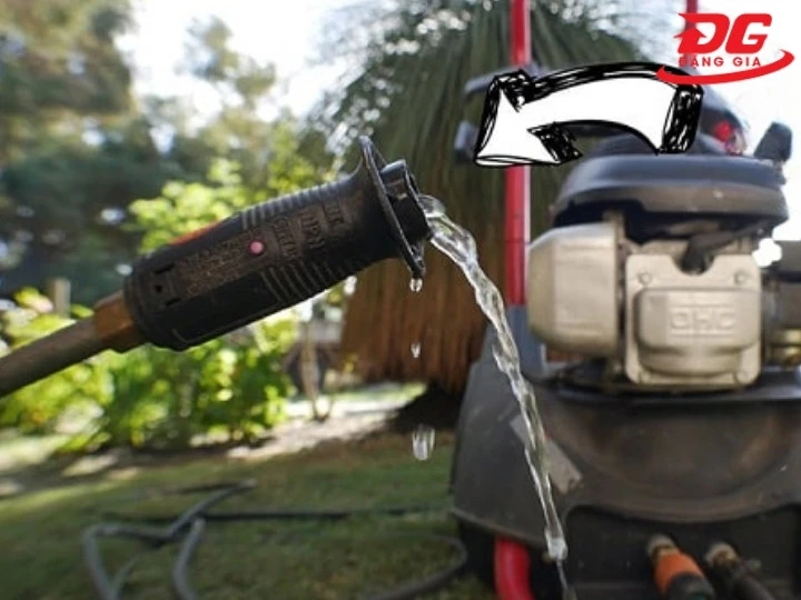 Máy rửa xe áp lực yếu