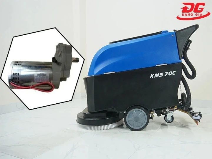 vận hành máy chà sàn liên hợp