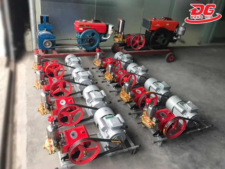 Máy rửa xe dây đai