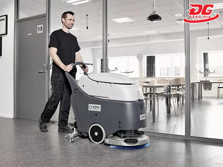 Máy chà sàn Nilfisk siêu khoẻ