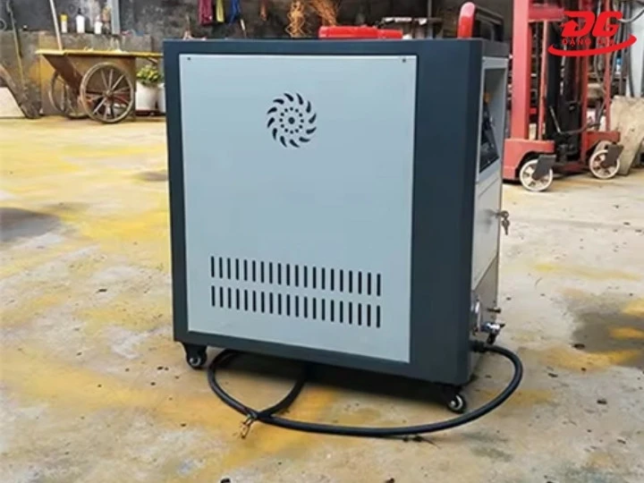 Máy rửa xe Kumisai hơi nước nóng