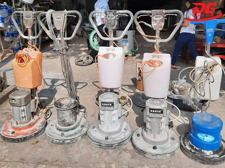 Chọn mua thanh lý máy chà sàn cũ