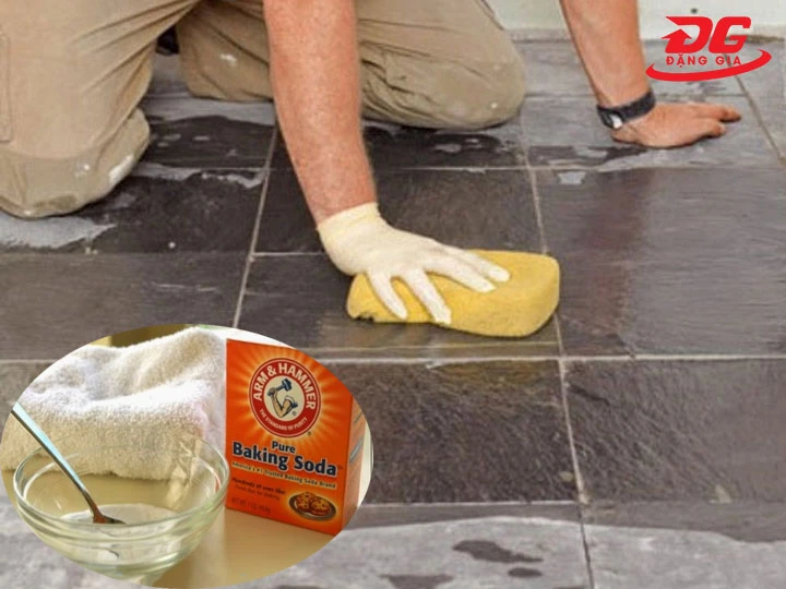 tẩy xi măng trên nền gạch bằng baking soda và nước nóng