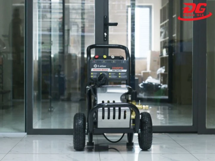 Ứng dụng máy rửa xe Lutian 2200PSI-3.0KW