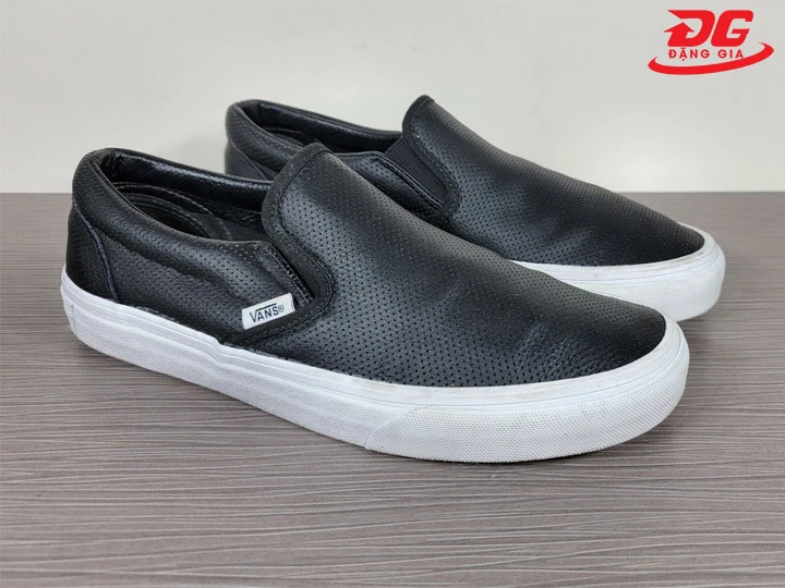 Vệ sinh giày Vans da