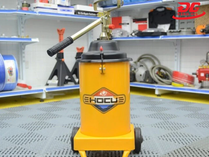 Máy bơm mỡ bằng tay Kocu GZ-6S mạnh mẽ