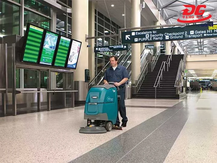 nguồn gốc máy chà sàn Tennant