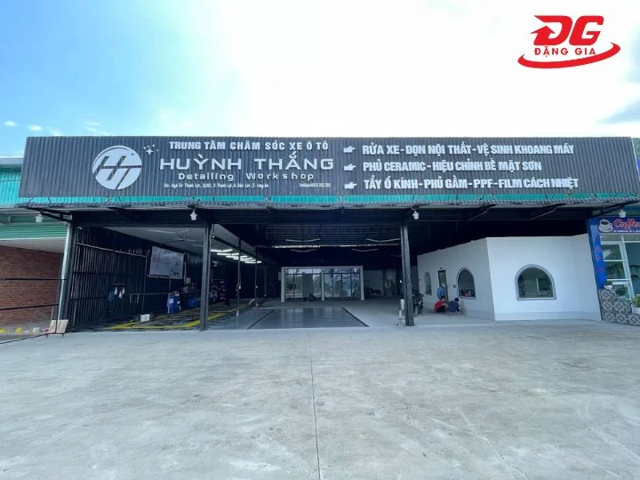 Tiệm rửa xe Long An Huỳnh Thắng Detailing