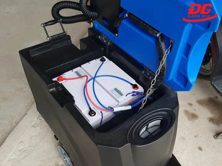 ắc quy máy chà sàn