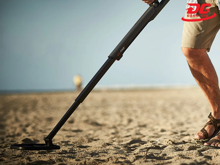 Máy dò vàng của Mỹ dễ dàng phân biệt kim loại