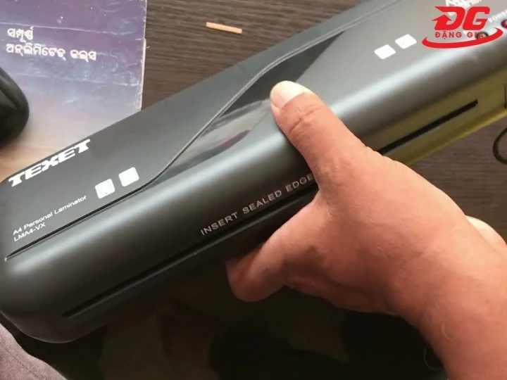 Máy ép plastic Texet khổ A4 LMA4-VX lắp đặt nhanh