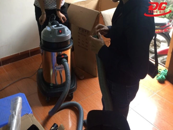 Máy hút bụi hút nước TopClean TC 40S vận hành êm