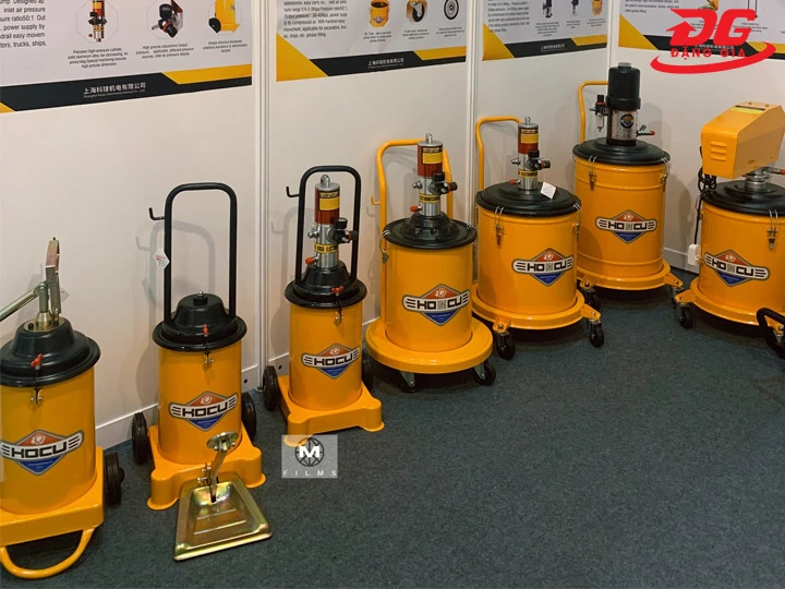 Giá máy bơm mỡ Kocu