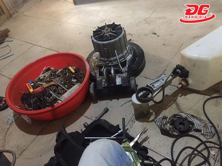 bảo dưỡng motor máy chà sàn