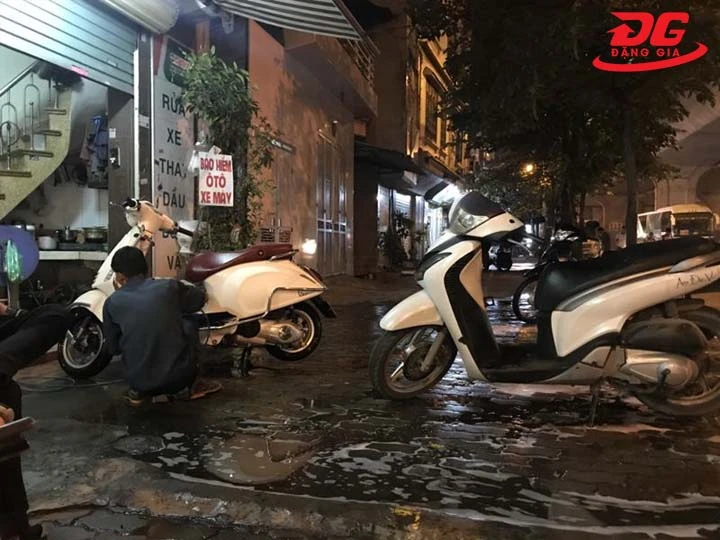 bảng giá rửa xe đêm tại Hà Nội