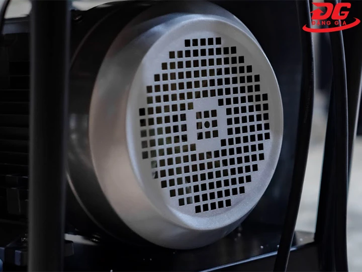 Motor cảm ứng từ, chạy mượt