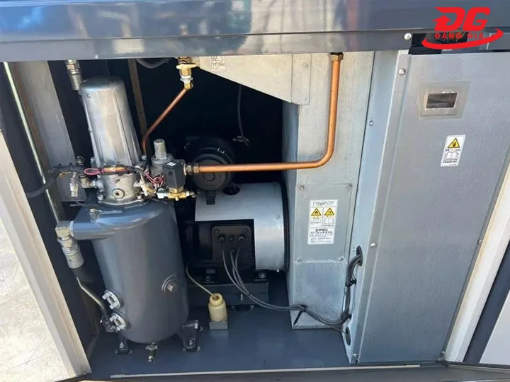 Lỗi máy nén khí trục vít cảm biến áp xuất bị hỏng