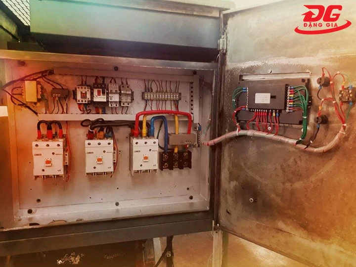 Lỗi máy nén khí trục vít điện cấp sai thứ tự pha