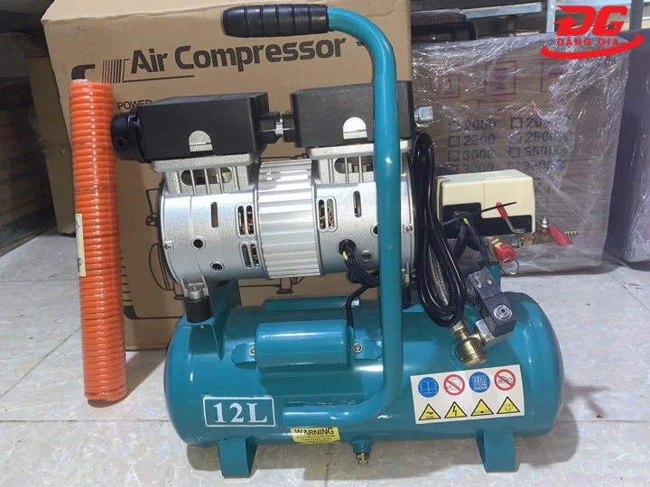 Máy nén khí 12L là gì?