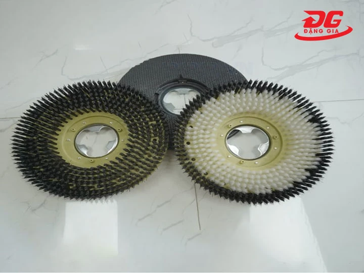 đầy đủ phụ kiện