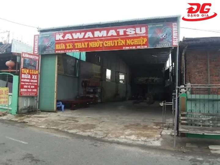 Rửa xe Quảng Nam Tấn Luận rửa nhanh