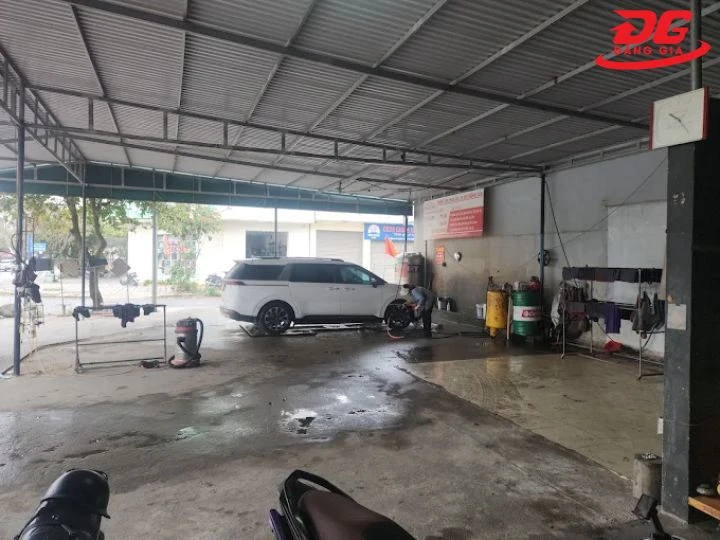 Rửa xe Quảng Nam Tấn Sang sạch nhanh