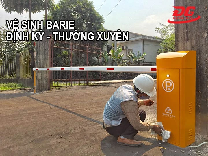 vệ sinh barie thường xuyên