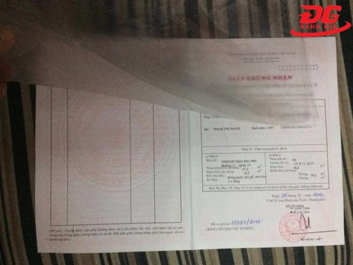 Lưu ý tháo ép plastic không bị hỏng giấy tờ