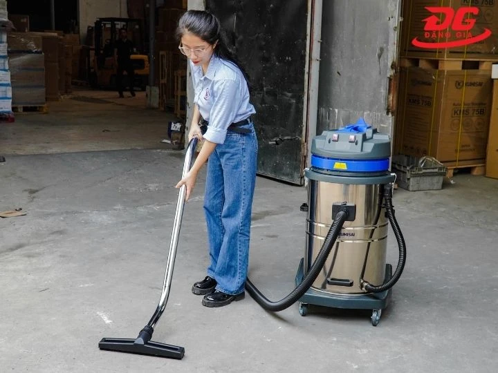 Giá máy hút bụi Kumisai KMS70H HEPA