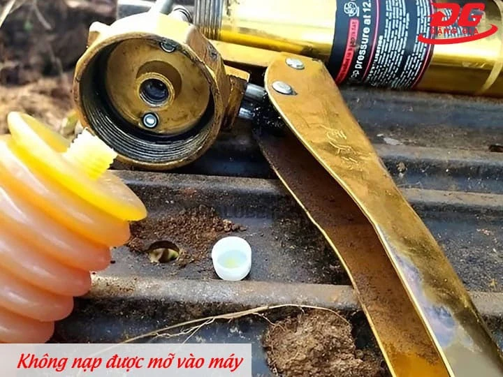 Lỗi không bơm được mỡ vào máy