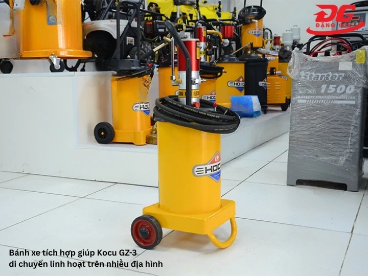 Máy bơm mỡ khí nén Kocu GZ-3 dễ dàng di chuyển
