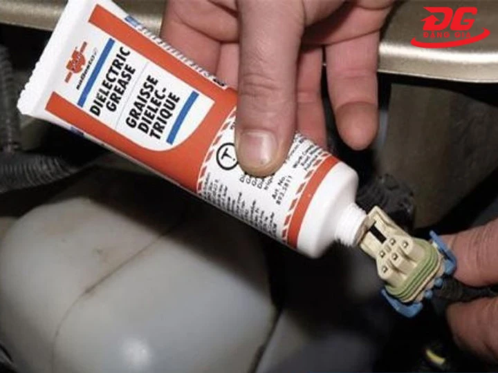 Mỡ dẫn điện chống nước và hóa chất