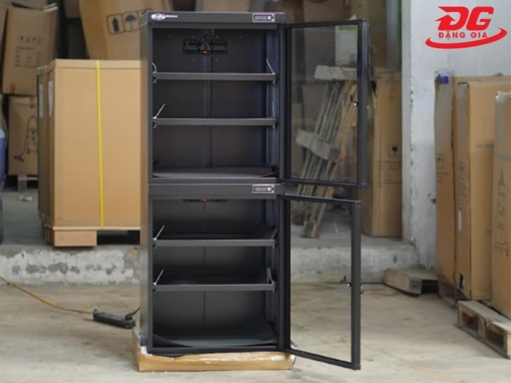 mua tủ chống ẩm Kumisai DHC 400