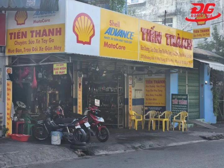 Rửa xe quận Tân Phú Tiến Thành thợ xe có tâm