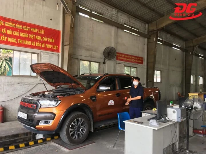 Khám phá tiệm rửa xe Bình Thạnh Siêu Bình Dân