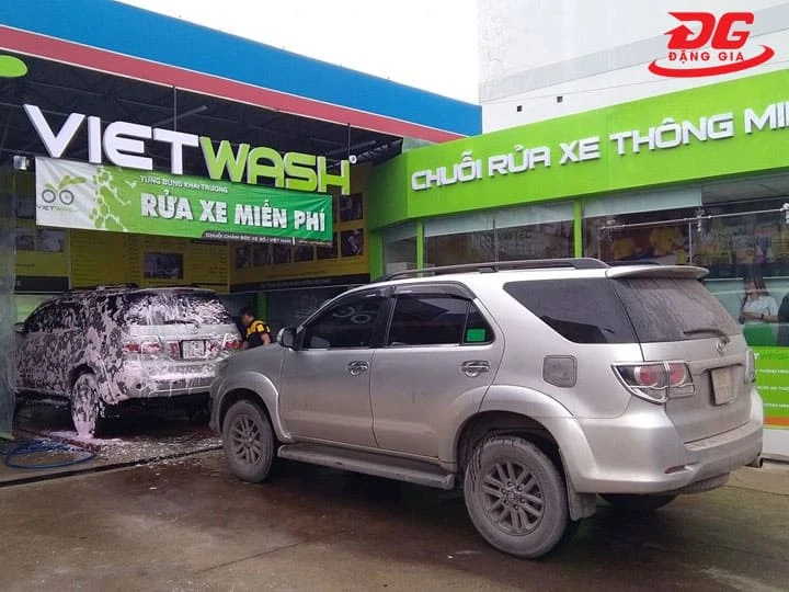 Khám phá tiệm rửa xe Bình Thạnh VietWash