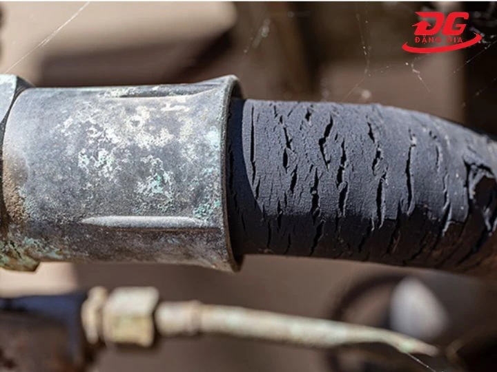 Ống dẫn mỡ bị hư hỏng